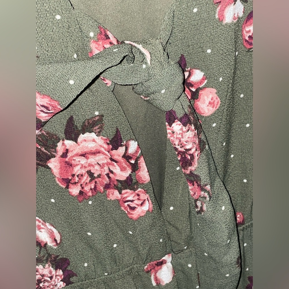 Romper - Picture 3 of 6